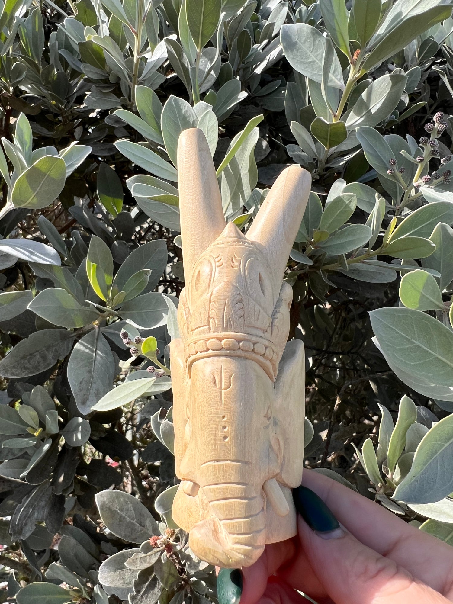 Hand-Carved Ganesh Kuripe