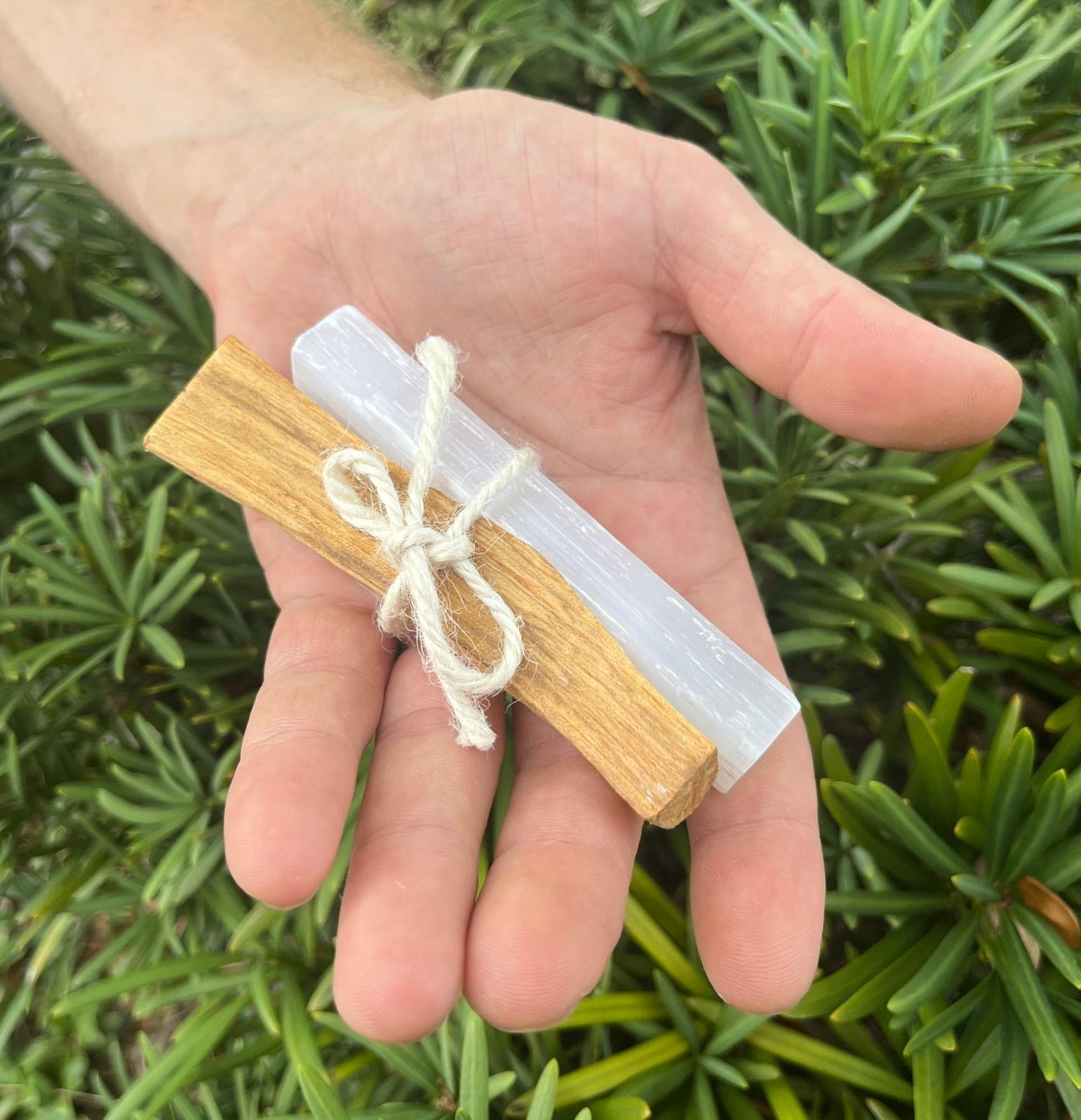 Artisan Selection ~ Palo Santo & Selenite Cleansing Bundle