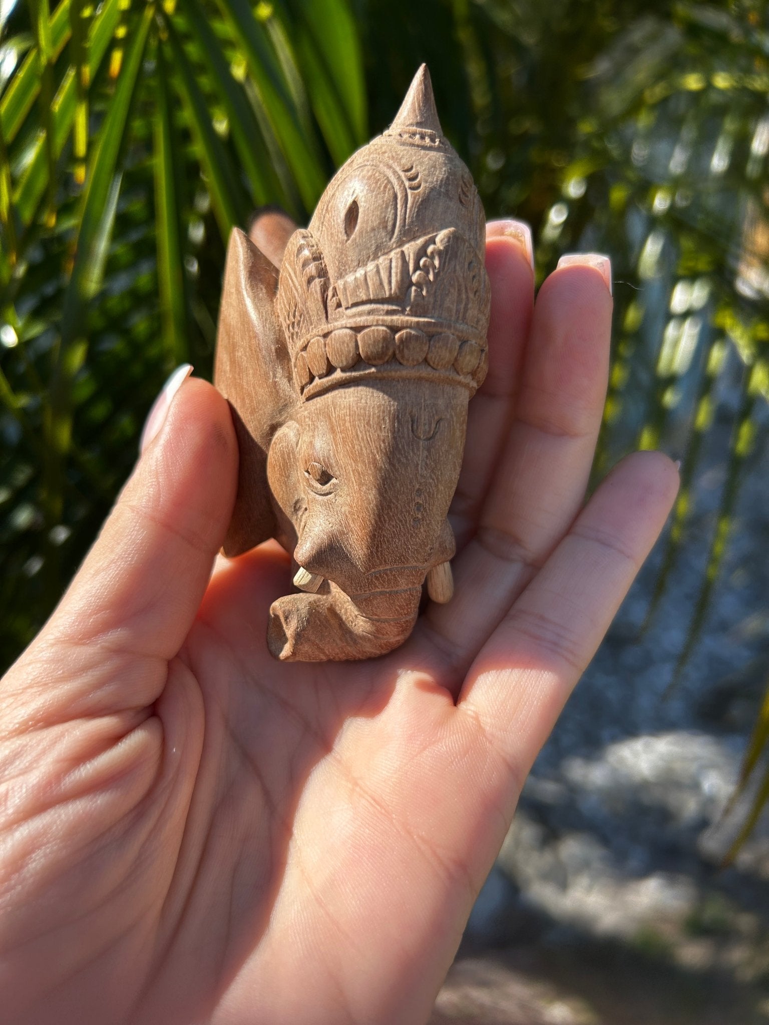 Hand - Carved Ganesh Kuripe - Katukina.US KAT1497