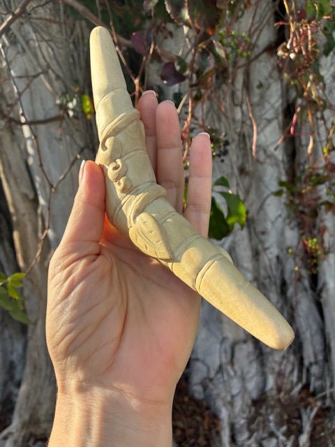 Hand Carved Grape Vine Tepi - Katukina.US KAT6354