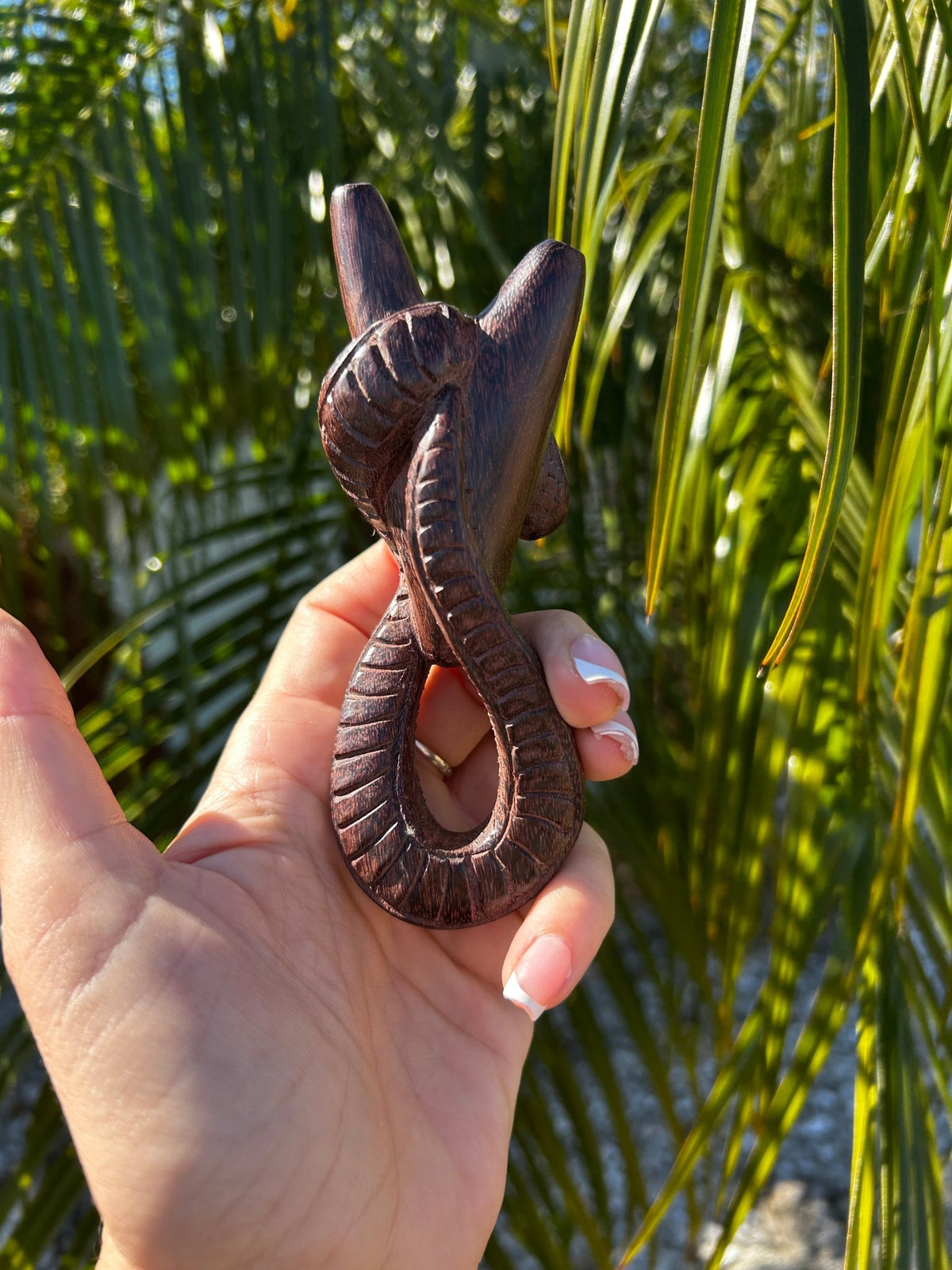Hand Carved Infinity Snake Kuripe - Katukina.US KAT6531