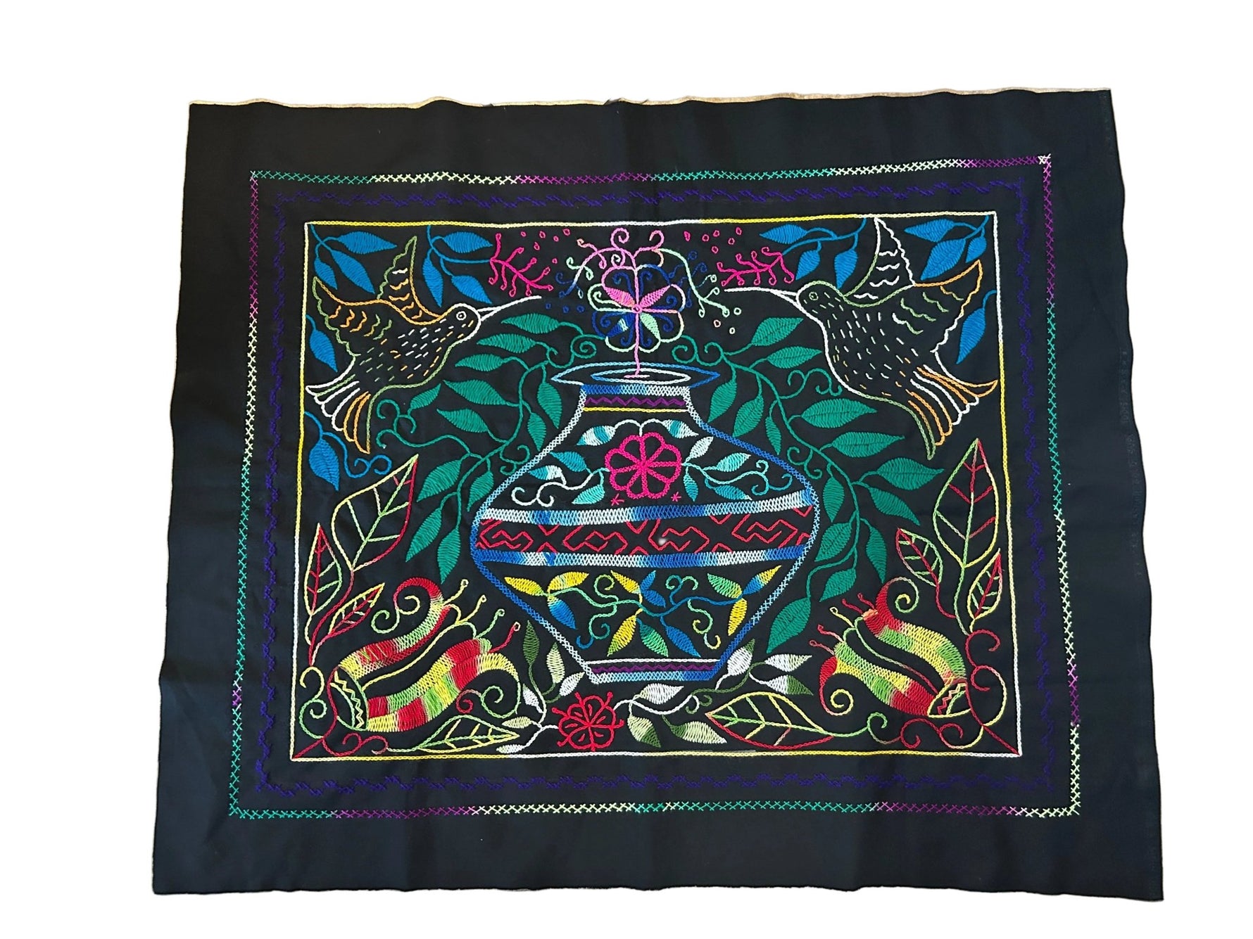 Shipibo - Conibo Embroidered Tapestry Altar Cloth - Katukina.US KAT6575